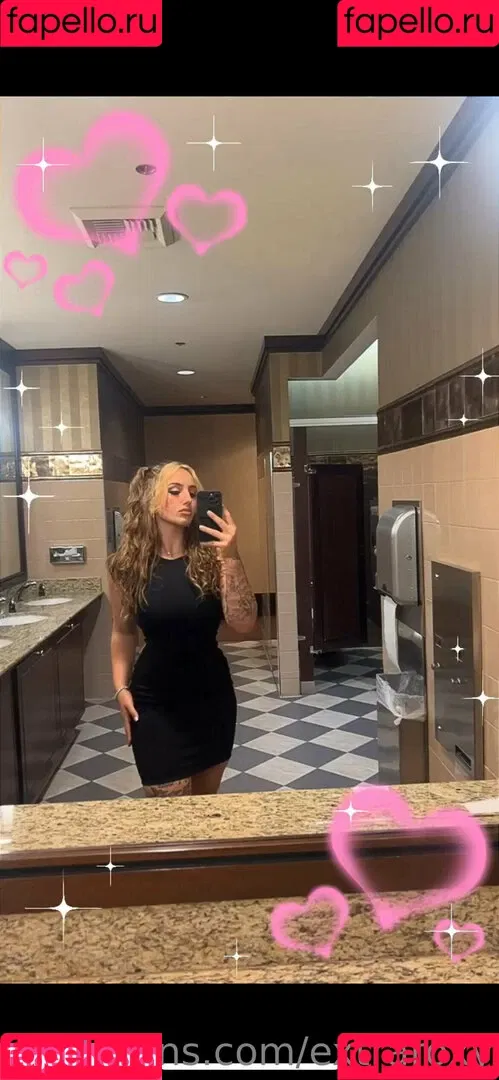 extraroxy Onlyfans Photo Gallery 