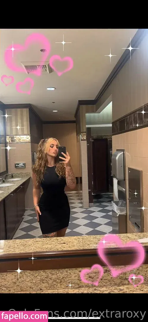 extraroxy Onlyfans Photo Gallery 