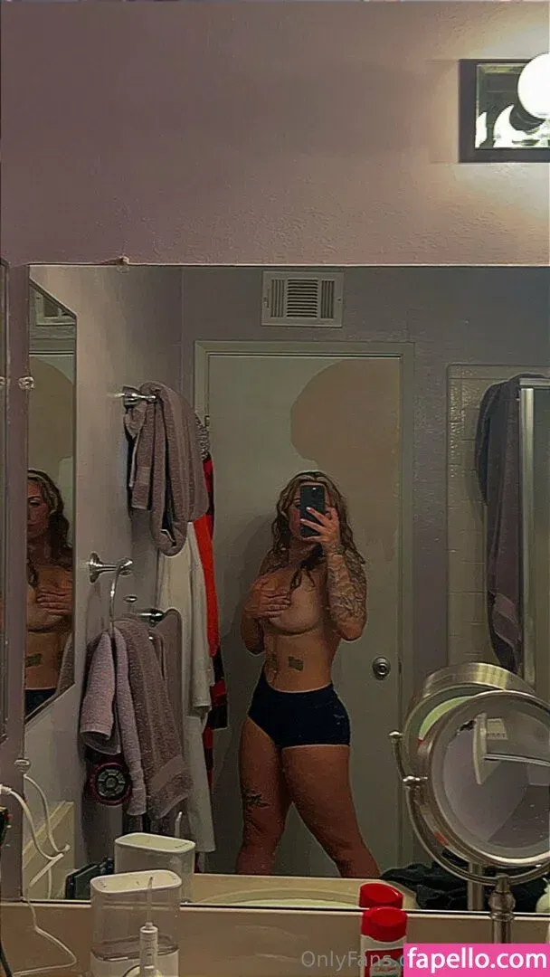 extraroxy Onlyfans Photo Gallery 