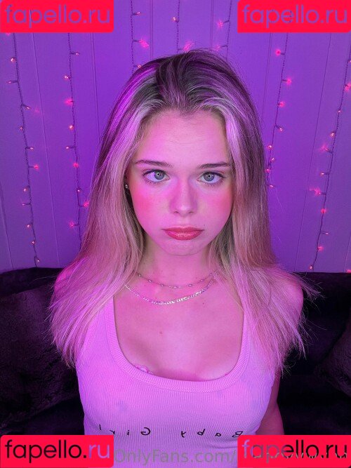 extraroxy Onlyfans Photo Gallery 