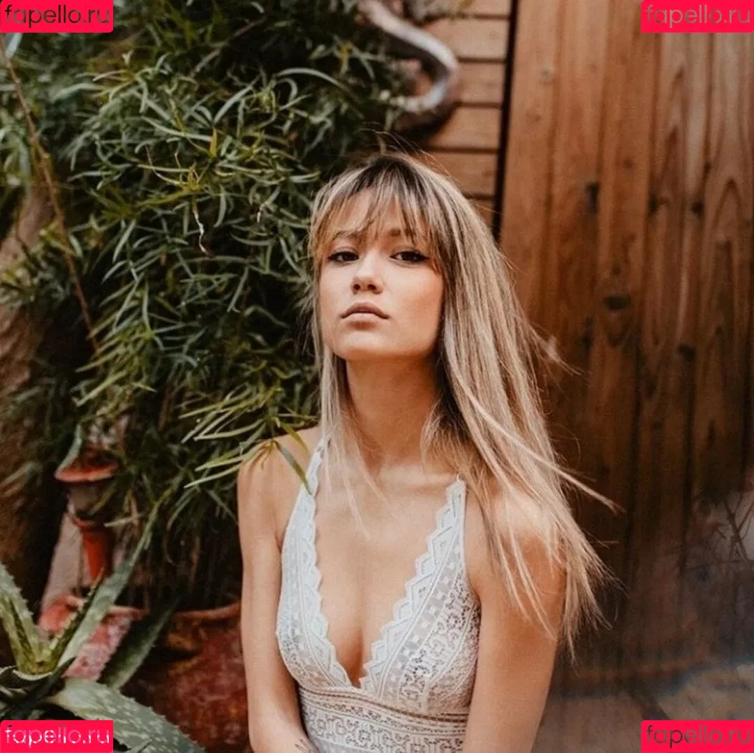 Albi Nguyen Onlyfans Photo Gallery 