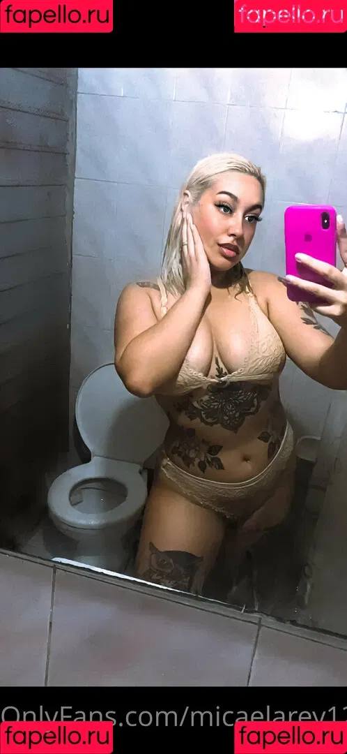micaelarey123 Onlyfans Photo Gallery 