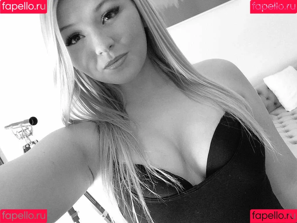 Melissa May Onlyfans Photo Gallery 