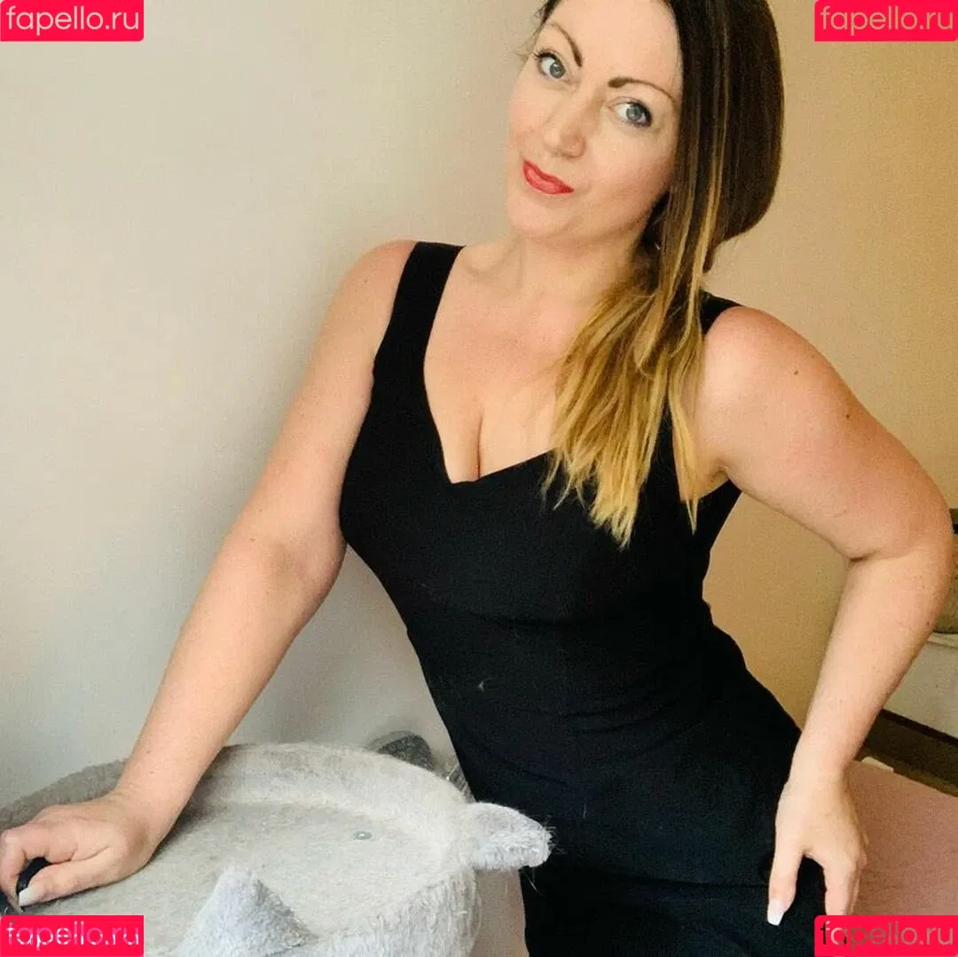 Mia Woods Onlyfans Photo Gallery 