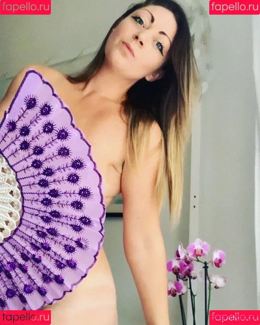 Mia Woods Onlyfans Photo Gallery 