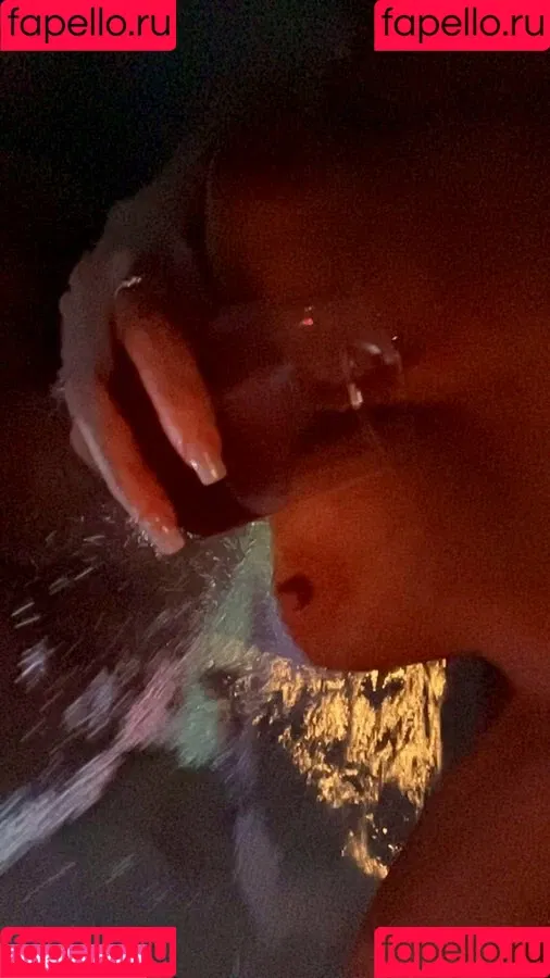SexyMom406 Onlyfans Photo Gallery 
