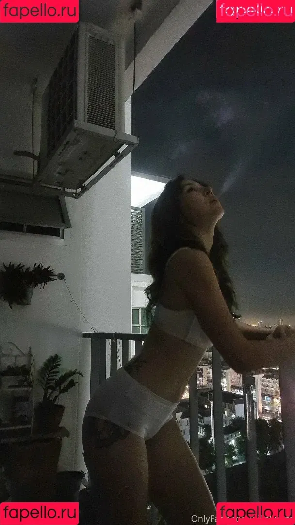 Dj Kob Yoga Onlyfans Photo Gallery 