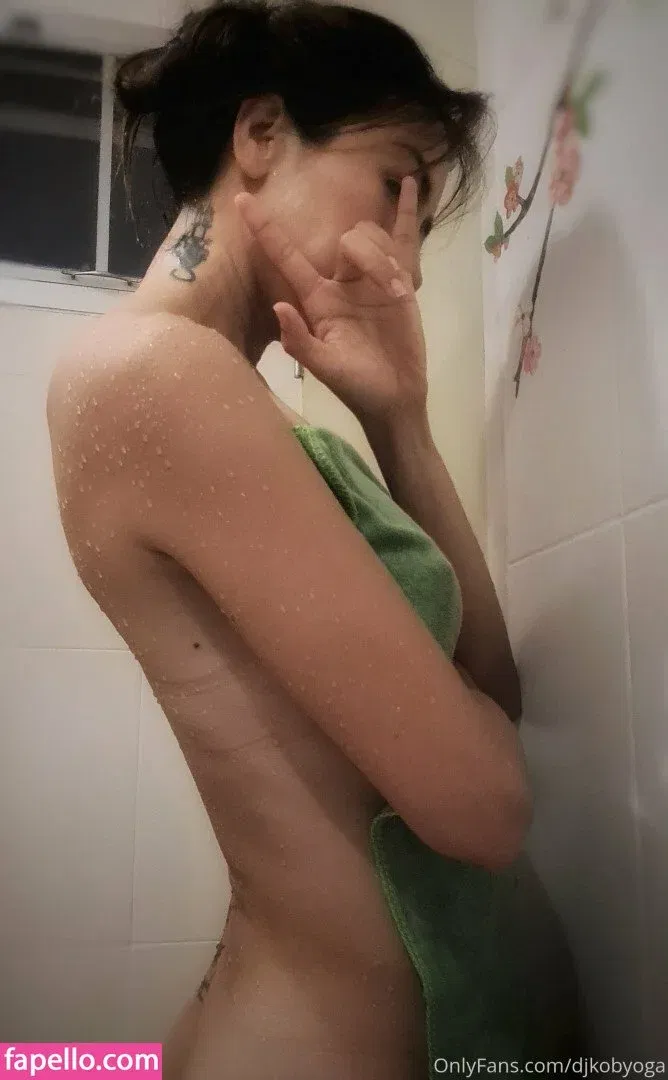 Dj Kob Yoga Onlyfans Photo Gallery 