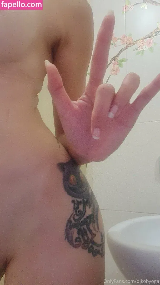 Dj Kob Yoga Onlyfans Photo Gallery 