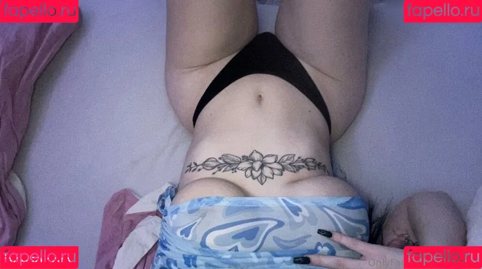 onselina Onlyfans Photo Gallery 