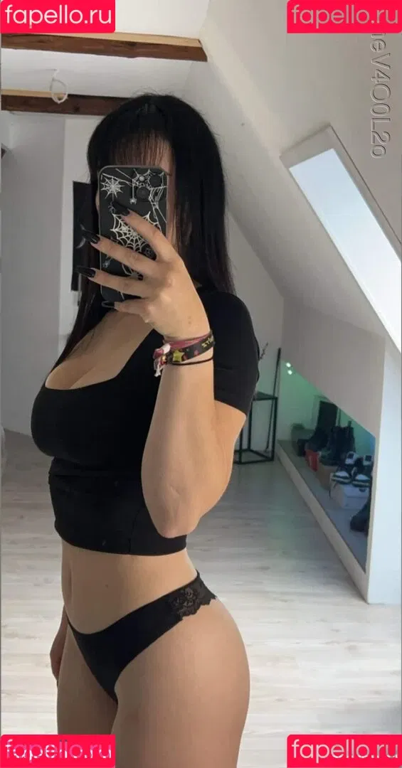 onselina Onlyfans Photo Gallery 