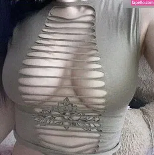 onselina Onlyfans Photo Gallery 