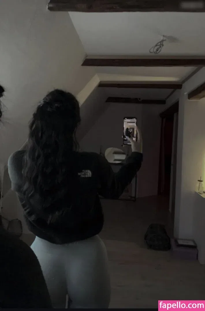 onselina Onlyfans Photo Gallery 