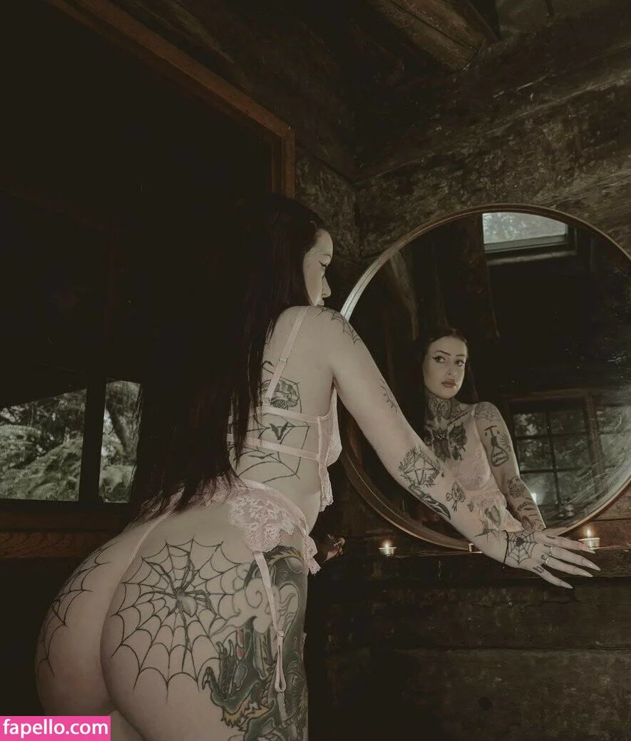 Gothyghoul Wednvsdayy Onlyfans Photo Gallery 