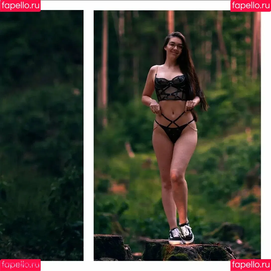 Justine Anne Crane Onlyfans Photo Gallery 
