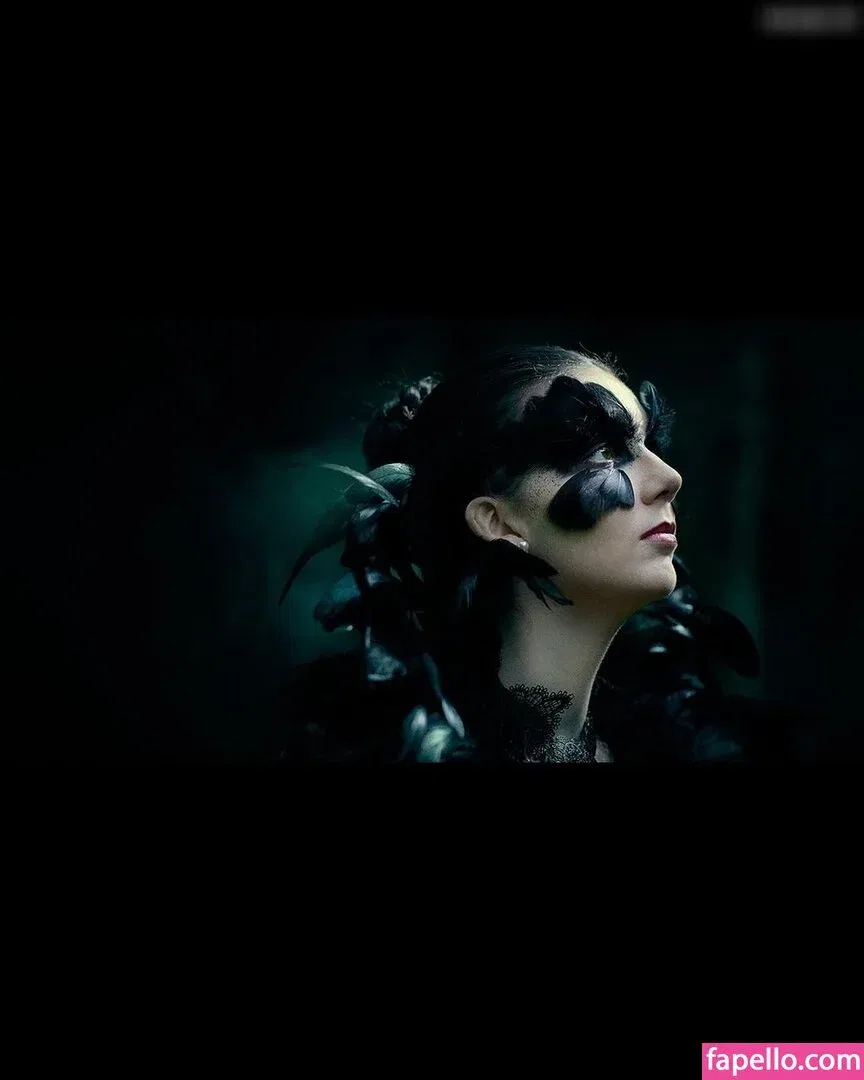 Justine Anne Crane Onlyfans Photo Gallery 