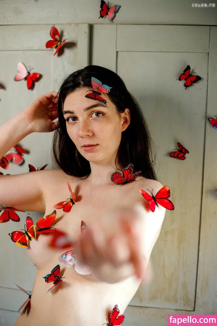 Justine Anne Crane Onlyfans Photo Gallery 