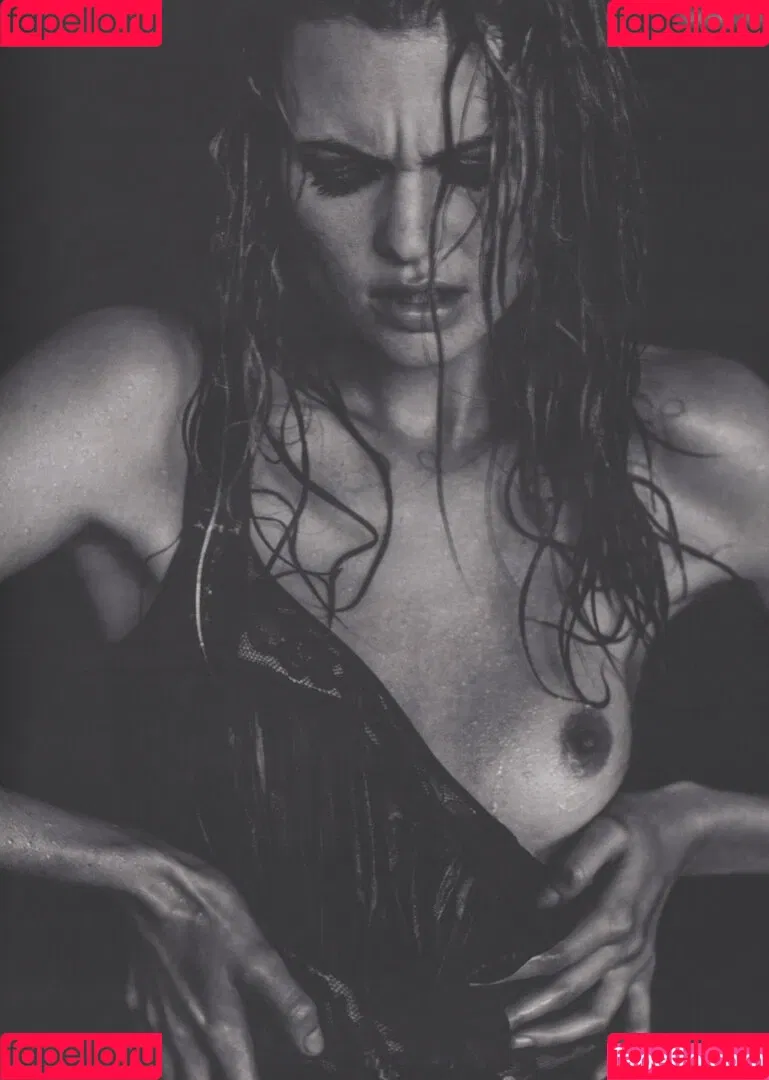 Behati Prinsloo Onlyfans Photo Gallery 