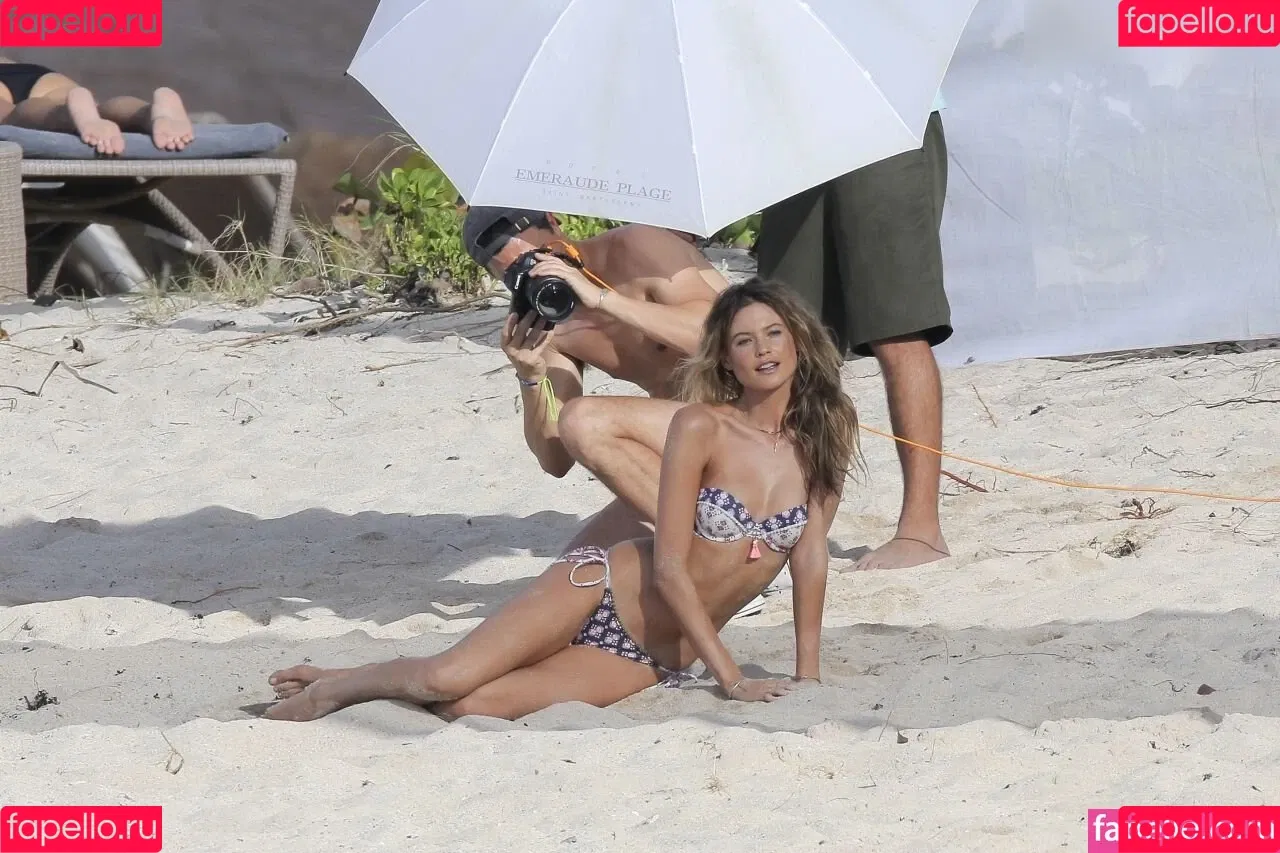 Behati Prinsloo Onlyfans Photo Gallery 