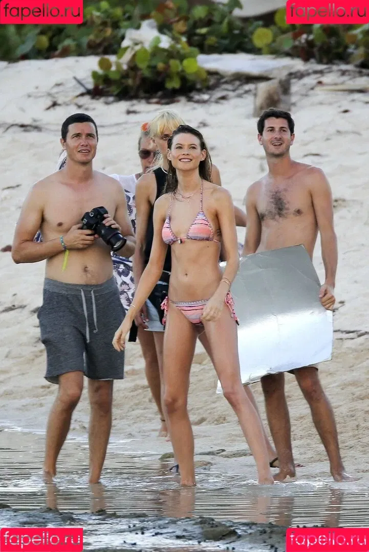 Behati Prinsloo Onlyfans Photo Gallery 