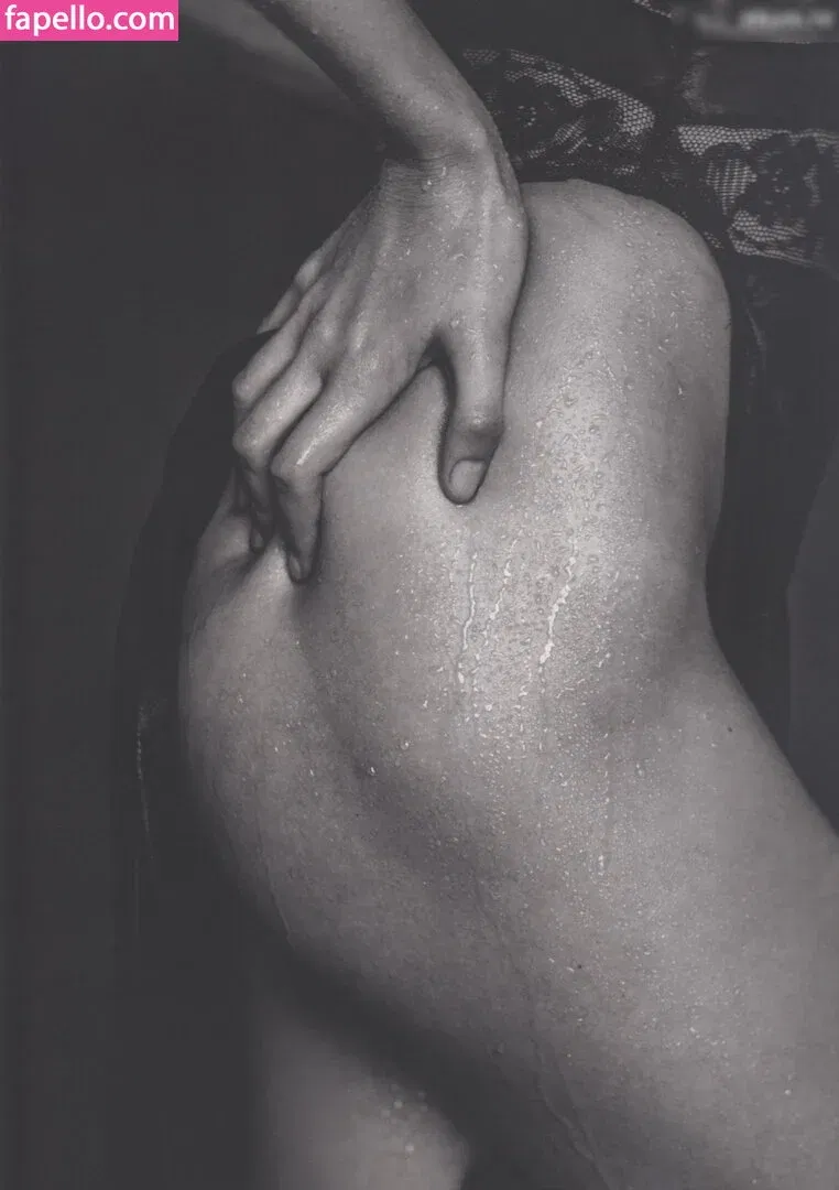 Behati Prinsloo Onlyfans Photo Gallery 