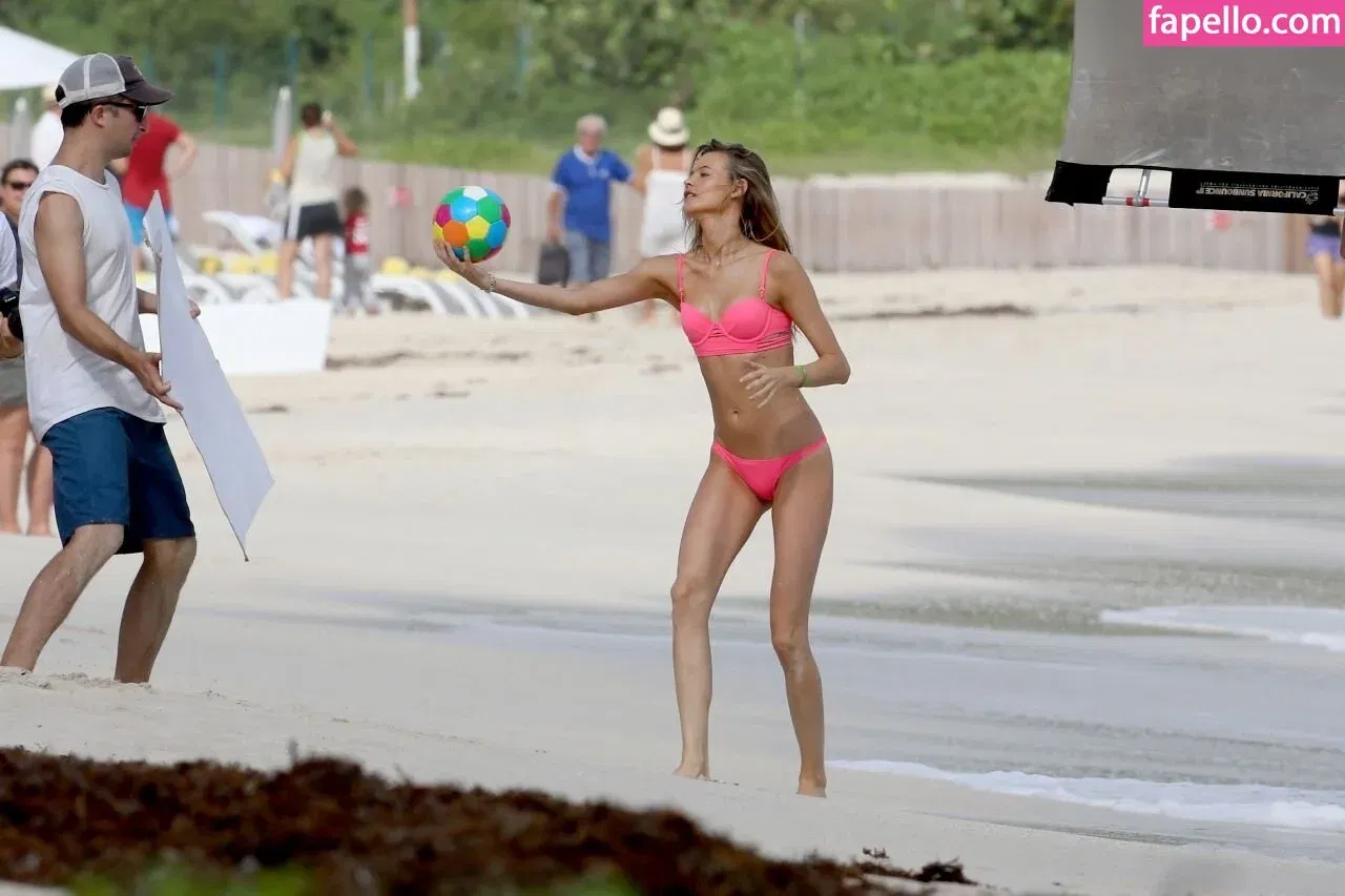 Behati Prinsloo Onlyfans Photo Gallery 