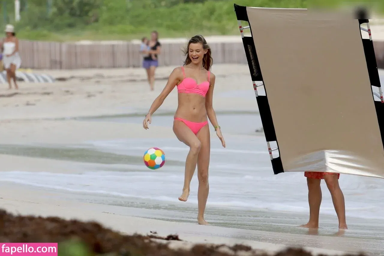 Behati Prinsloo Onlyfans Photo Gallery 