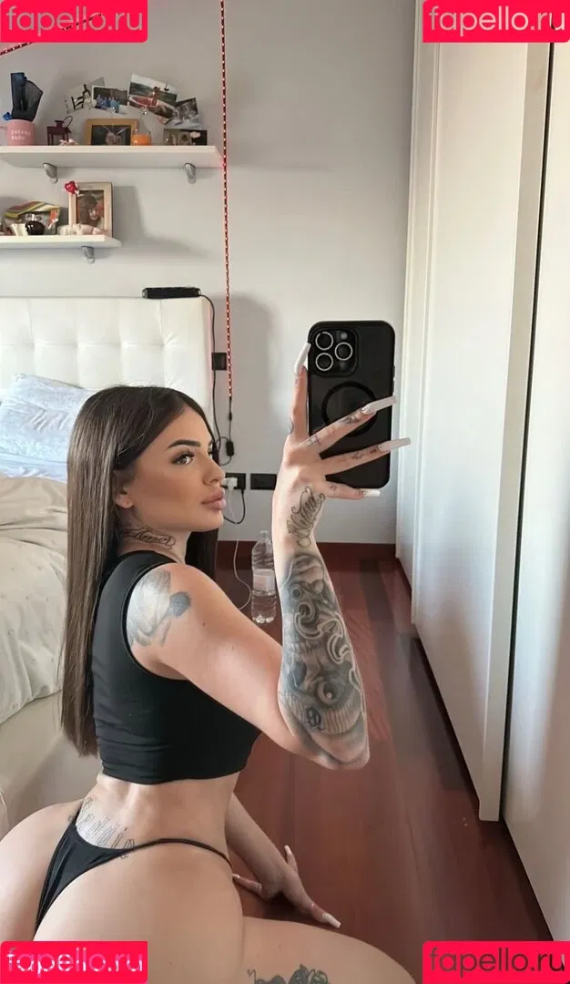 Greta Delmonte Onlyfans Photo Gallery 