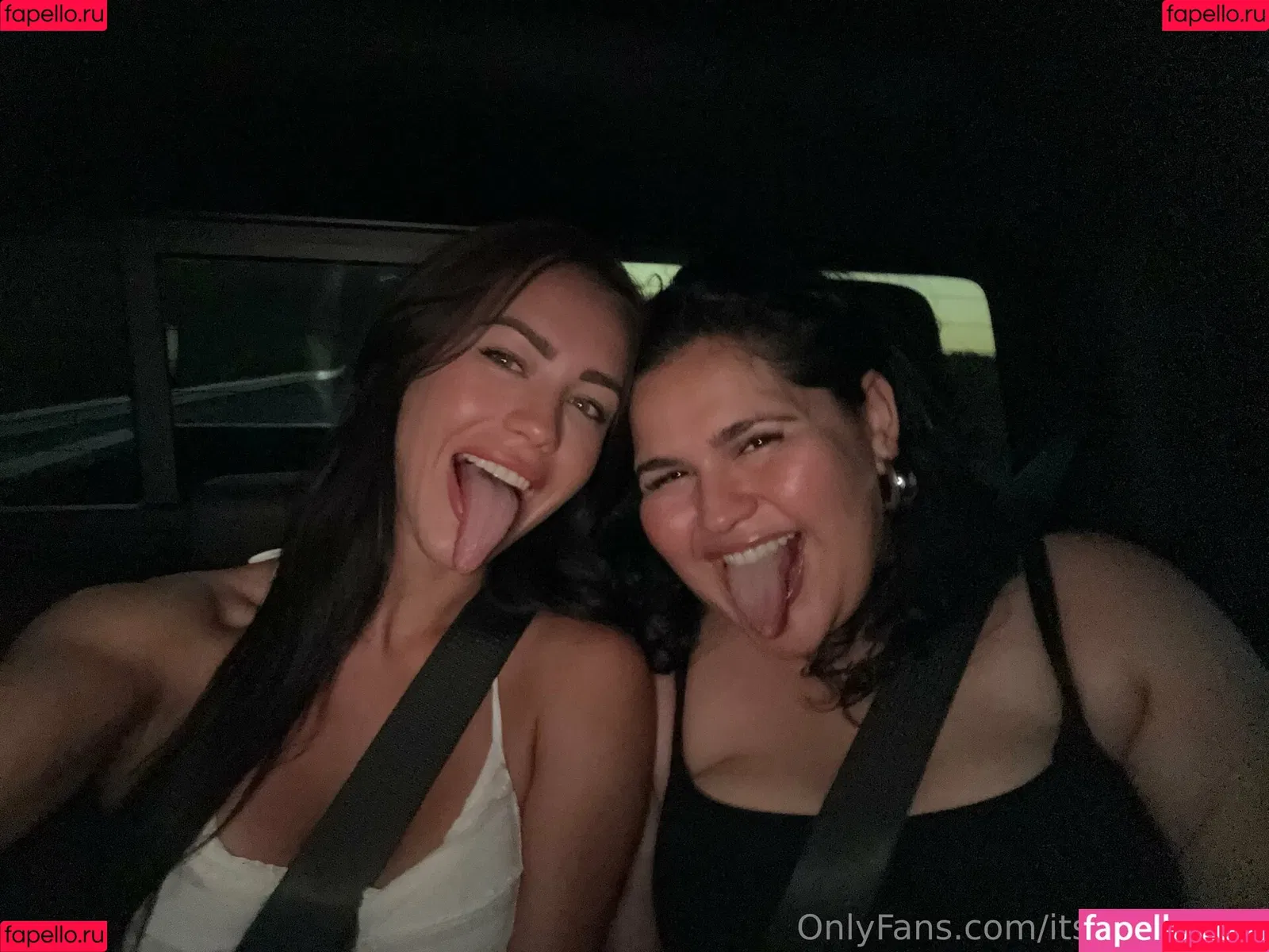 itsalinalopez Onlyfans Photo Gallery 