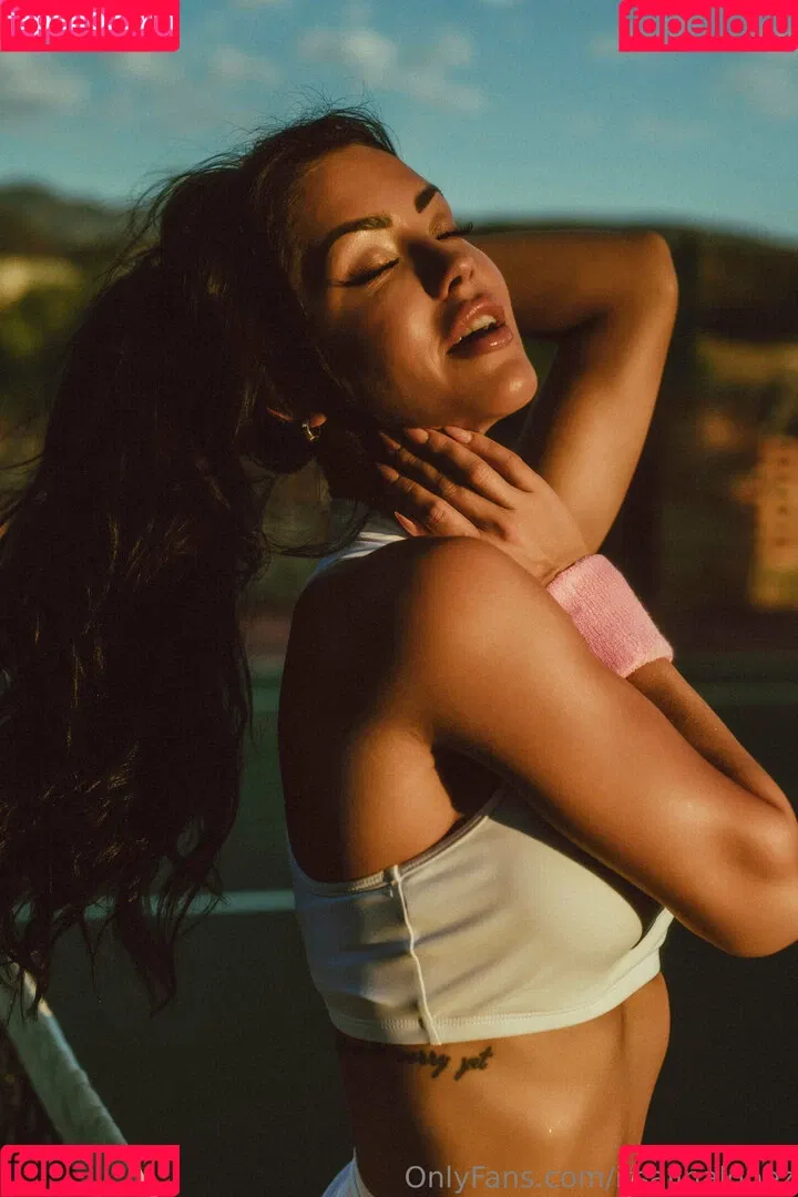 itsalinalopez Onlyfans Photo Gallery 