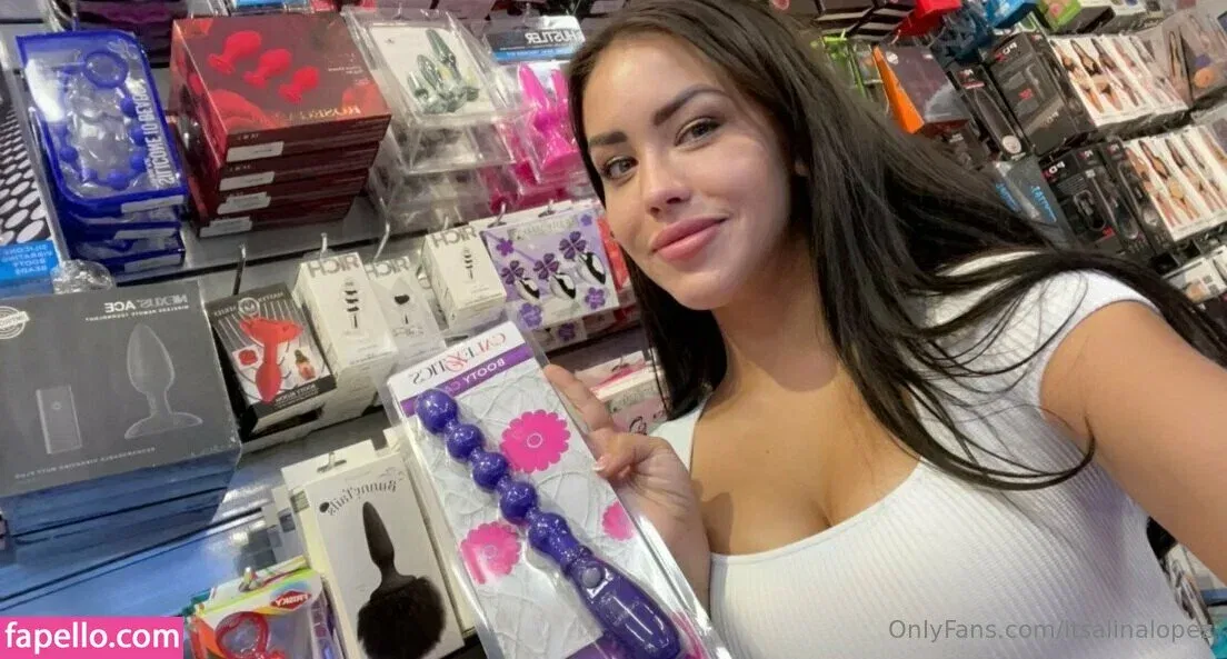 itsalinalopez Onlyfans Photo Gallery 