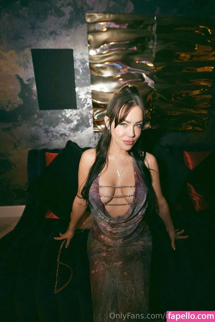 itsalinalopez Onlyfans Photo Gallery 