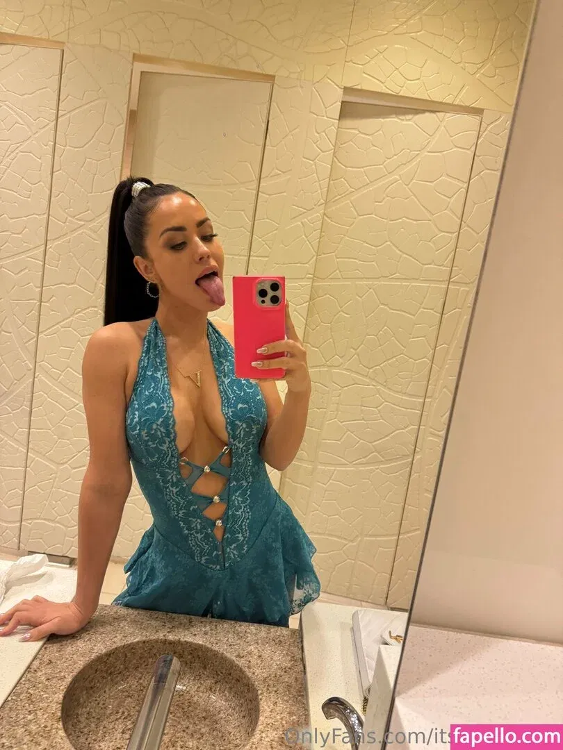 itsalinalopez Onlyfans Photo Gallery 