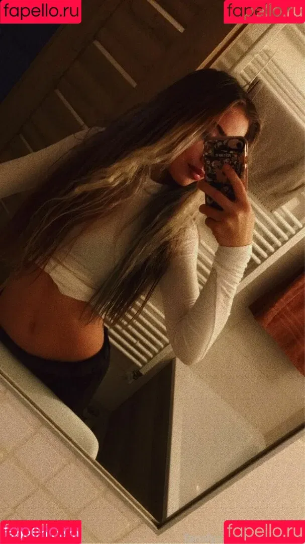 Lilian_Rose Onlyfans Photo Gallery 