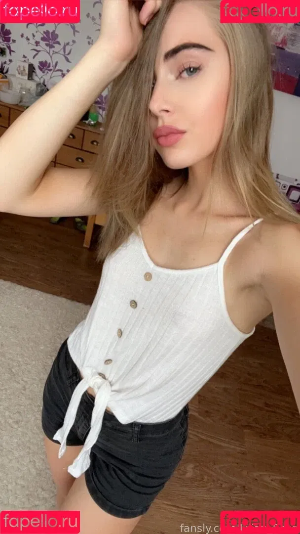 Lilian_Rose Onlyfans Photo Gallery 