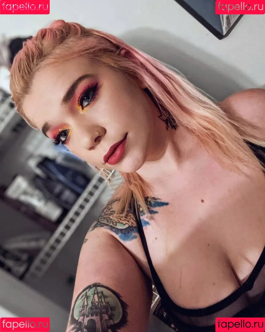 badfiishy Onlyfans Photo Gallery 