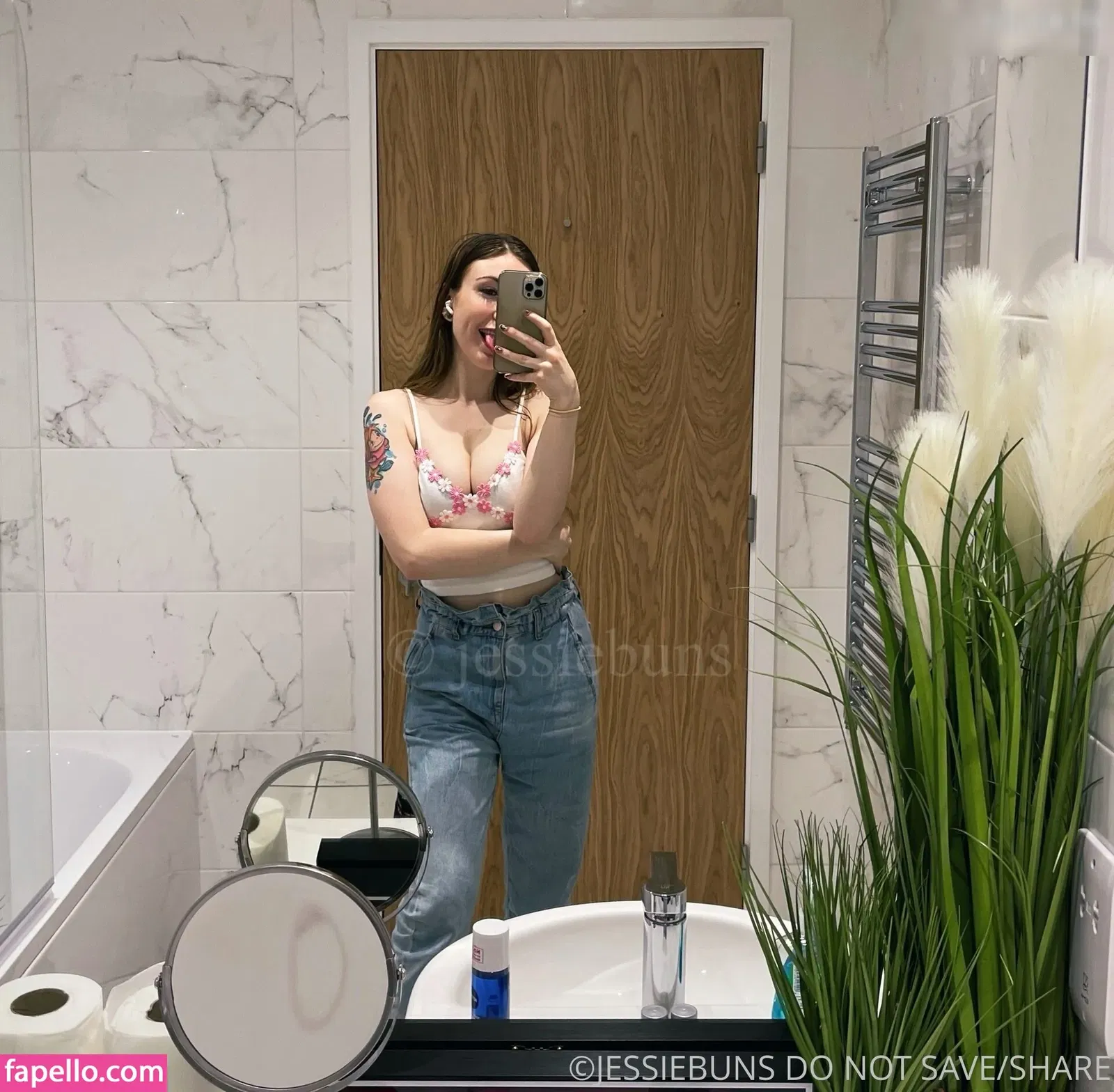 Jessie Buns Onlyfans Photo Gallery 