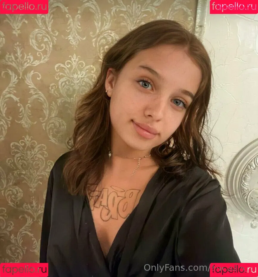 aliceshea Onlyfans Photo Gallery 