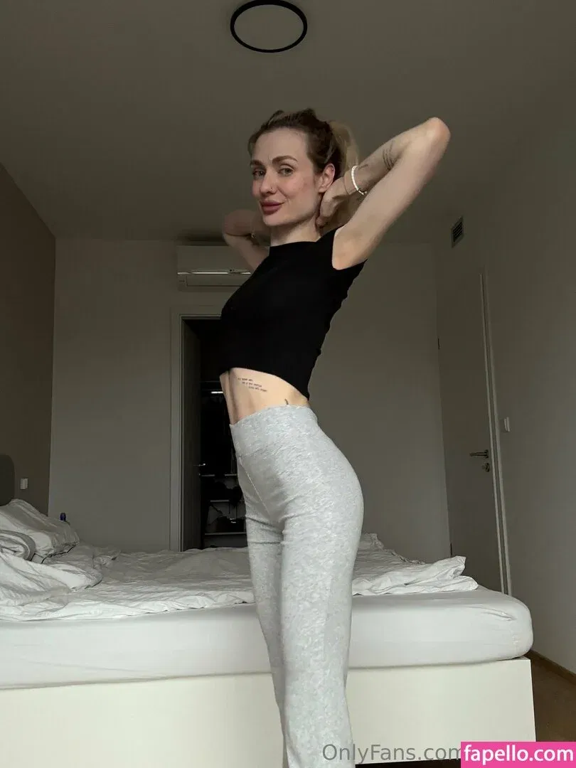 aliceshea Onlyfans Photo Gallery 