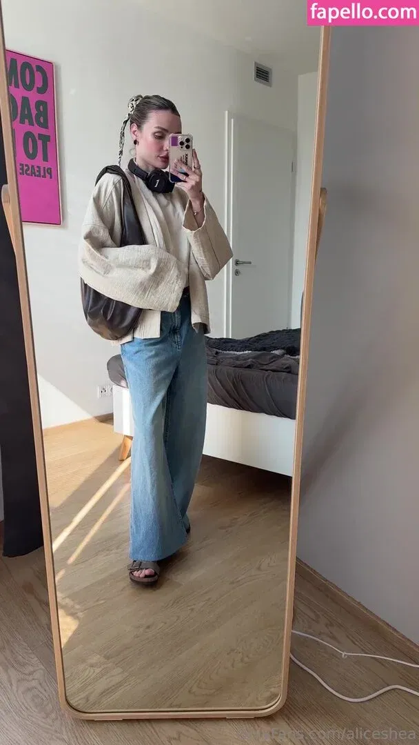 aliceshea Onlyfans Photo Gallery 