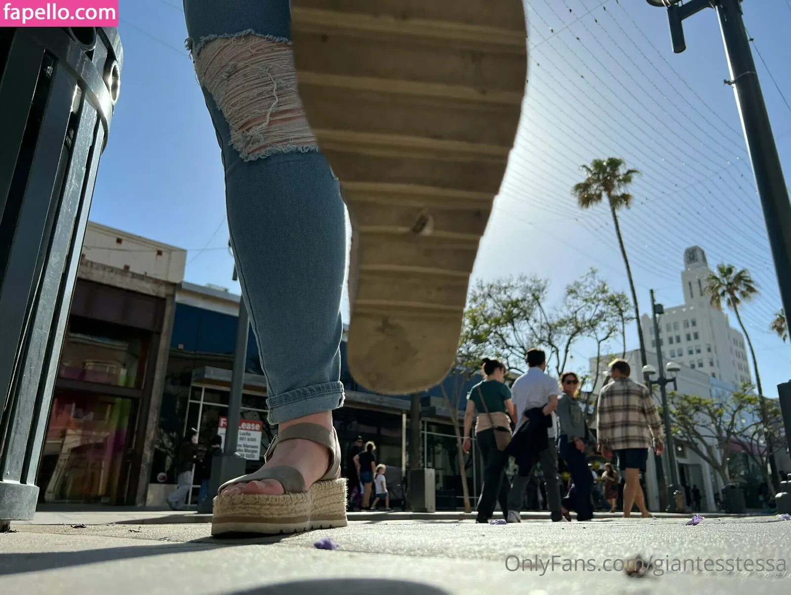 giantesstessa Onlyfans Photo Gallery 