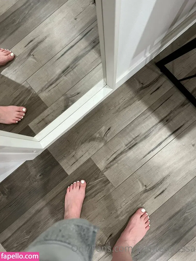 giantesstessa Onlyfans Photo Gallery 