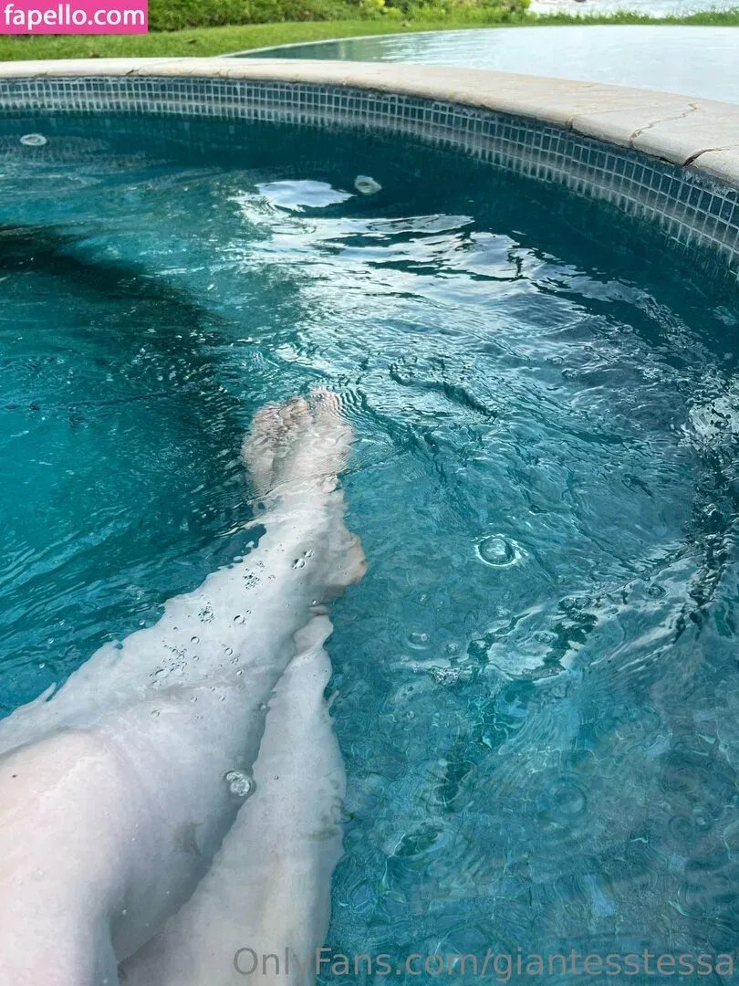 giantesstessa Onlyfans Photo Gallery 