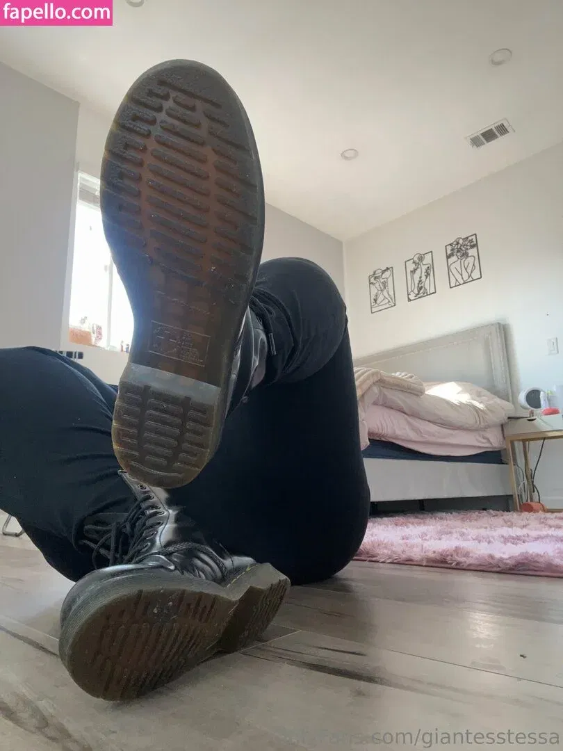 giantesstessa Onlyfans Photo Gallery 