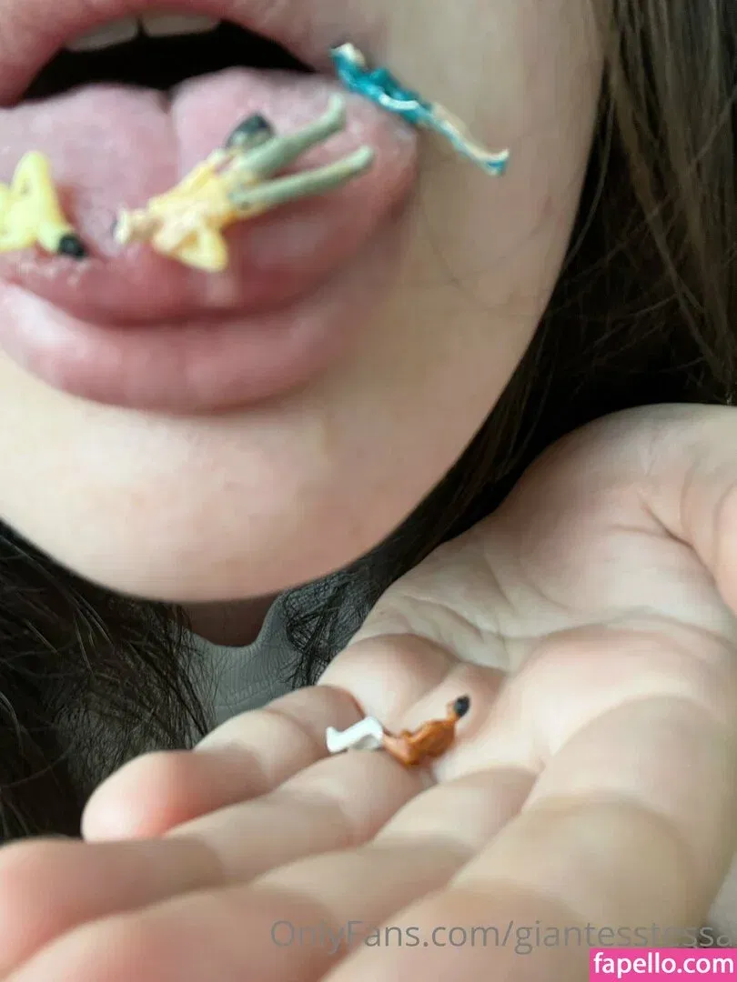 giantesstessa Onlyfans Photo Gallery 