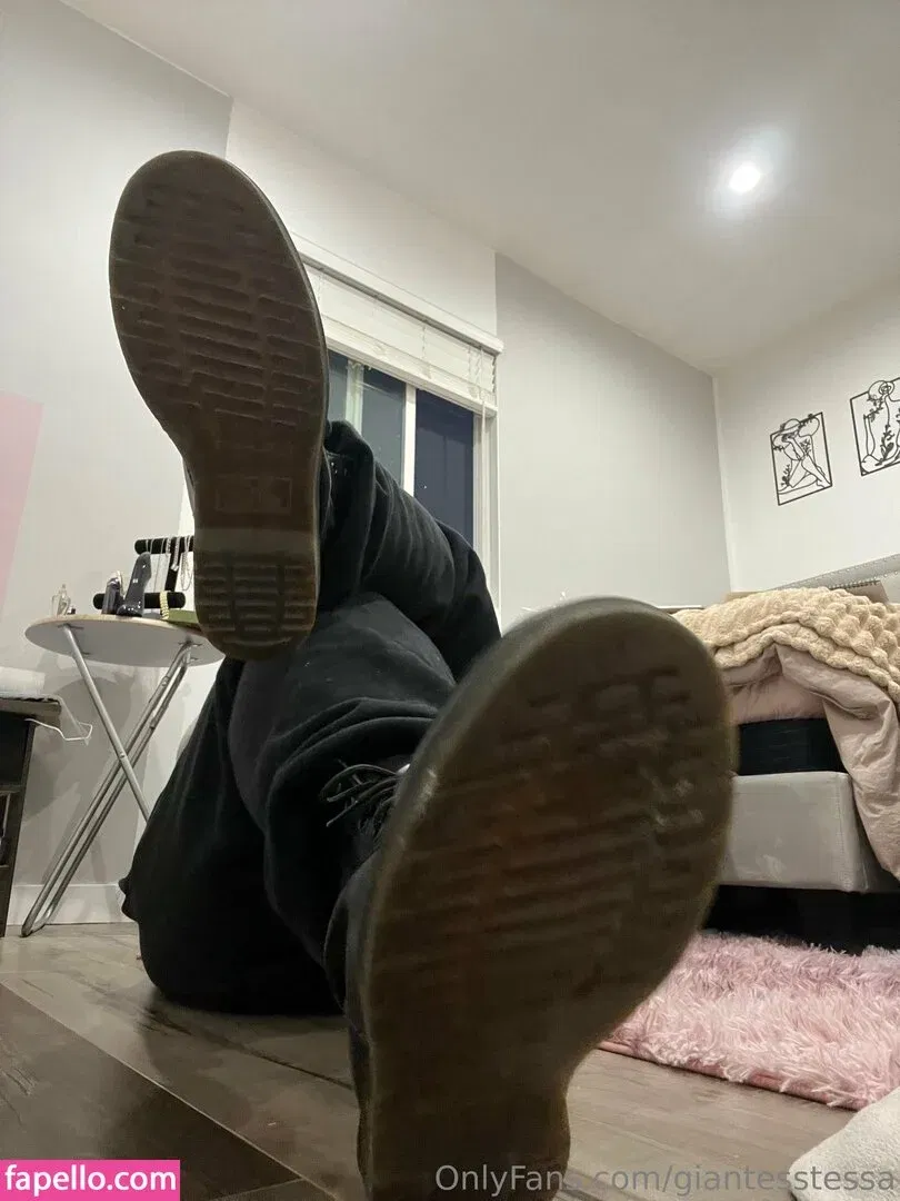 giantesstessa Onlyfans Photo Gallery 
