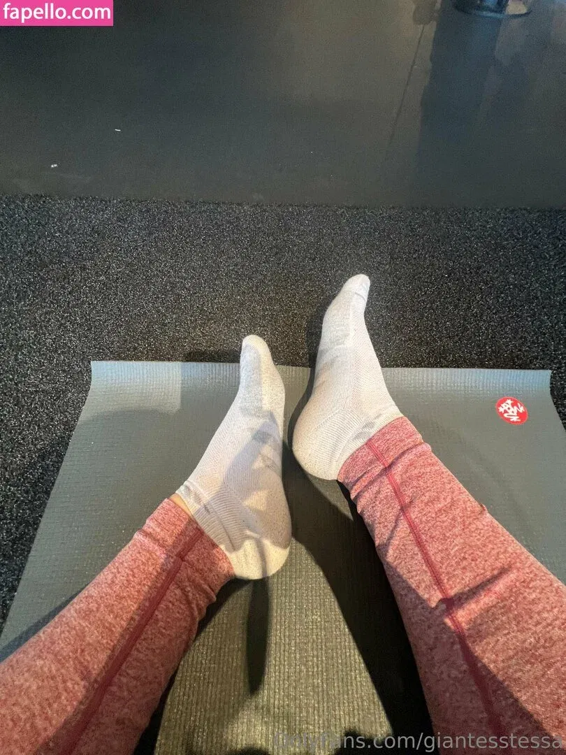 giantesstessa Onlyfans Photo Gallery 