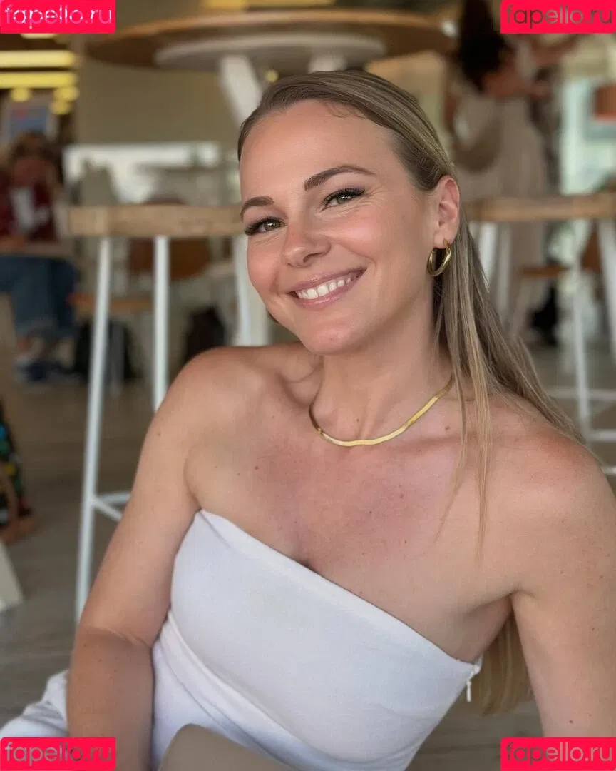 Mareike Schneider Onlyfans Photo Gallery 