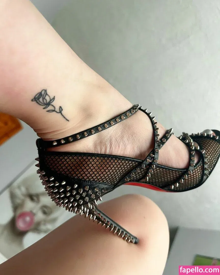 Thestilettobunny Onlyfans Photo Gallery 