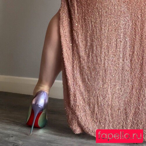 Thestilettobunny Nude Onlyfans Photo 17